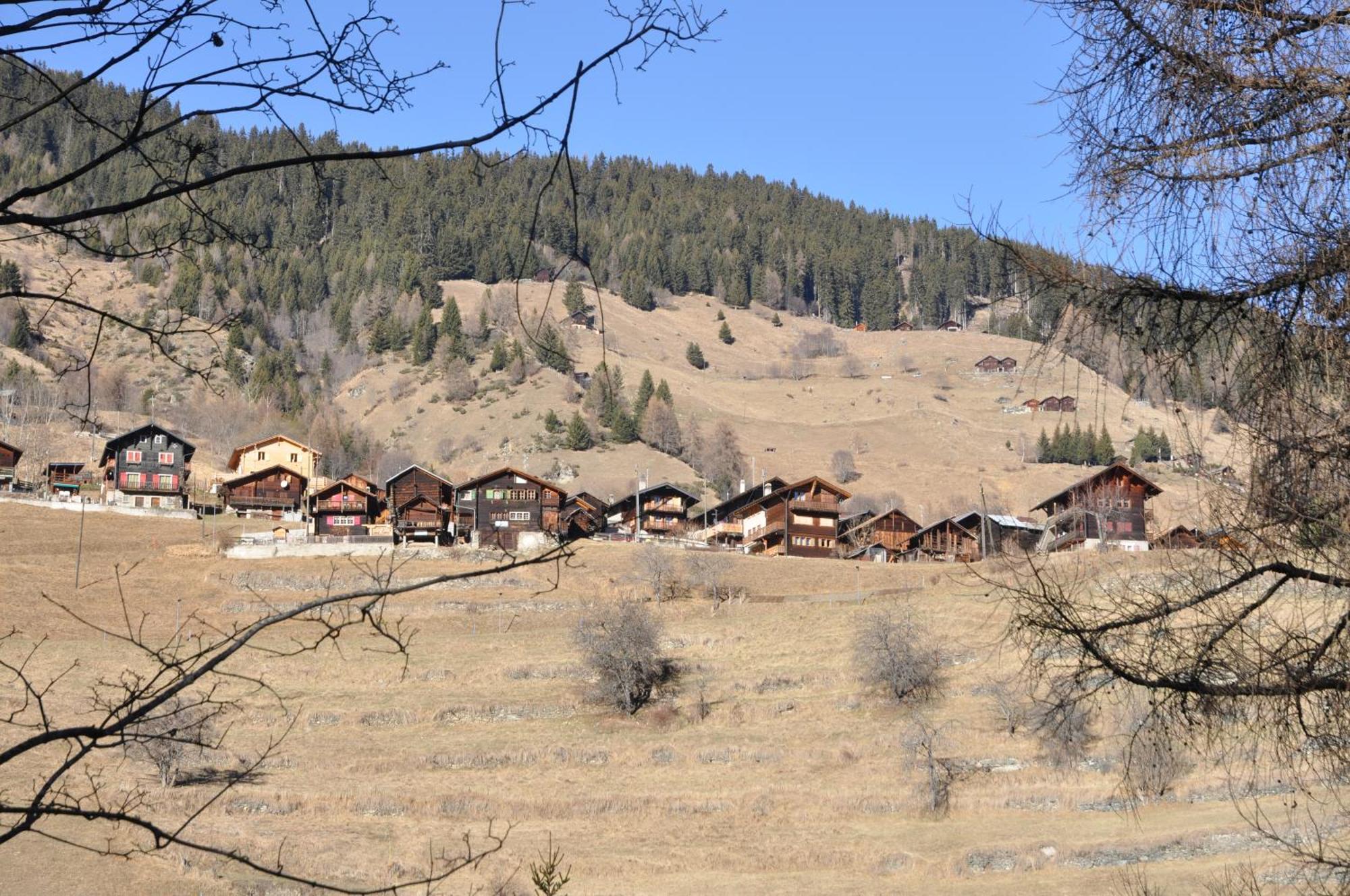 La Cle Des Champs Heremence Exterior foto